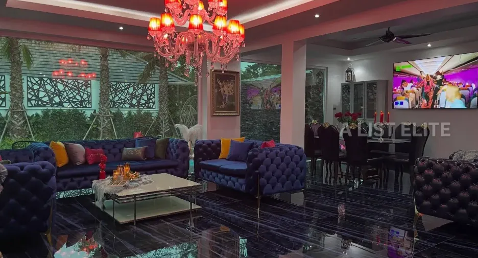 For rent 10 bedrooms house in Jomtien, Pattaya
