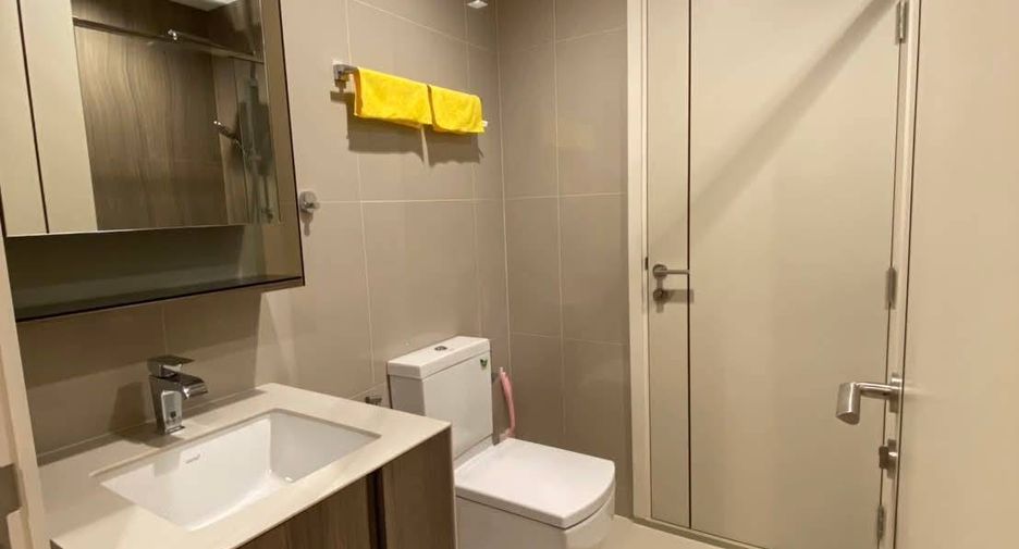 For rent 1 bed condo in Phaya Thai, Bangkok