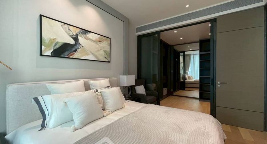 For rent 2 bedrooms condo in Pathum Wan, Bangkok