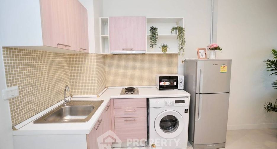 For rent 2 bedrooms condo in Ratchathewi, Bangkok