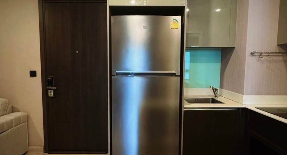 For rent 2 bedrooms condo in Phaya Thai, Bangkok
