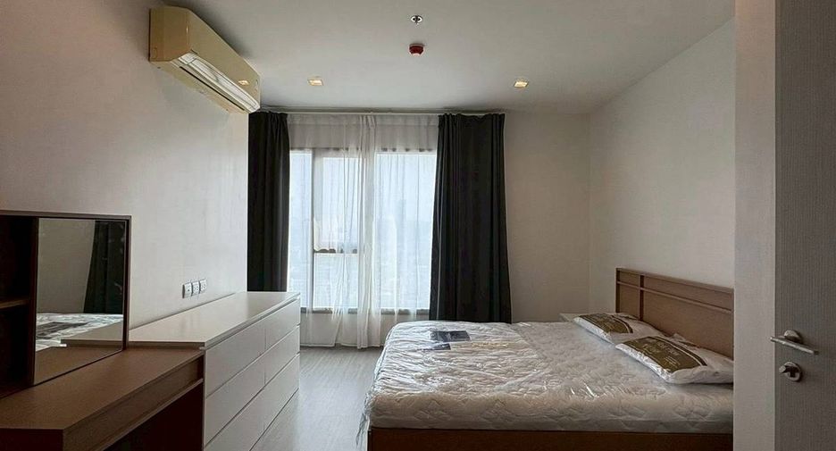 For rent 2 ベッドルーム condo in Phra Khanong, Bangkok