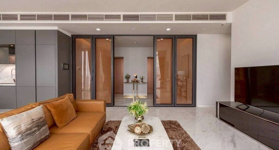 For rent 2 bedrooms condo in Watthana, Bangkok