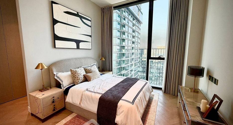 For rent 2 bedrooms condo in Pathum Wan, Bangkok