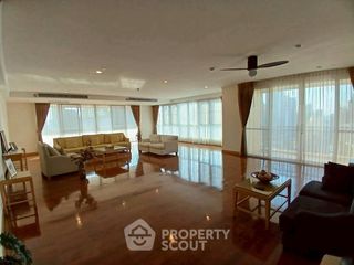 À louer 4 chambres appartement à Khlong Toei, Bangkok