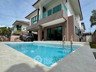 À louer 4 chambres villa à Bang Lamung, Chonburi