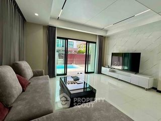 À louer 4 chambres villa à Bang Lamung, Chonburi