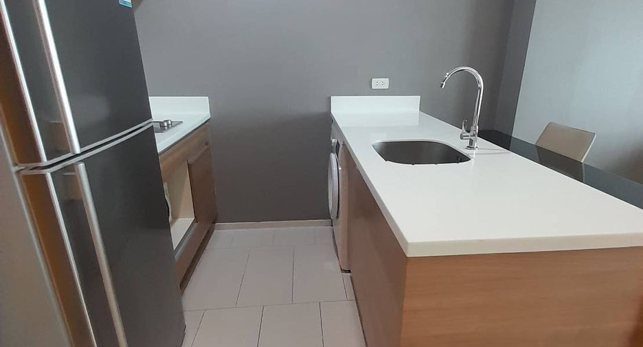 For rent 1 bed condo in Huai Khwang, Bangkok