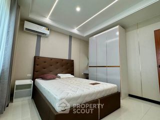 Villa en alquiler de 3 habitaciones en Bang Lamung, Chonburi