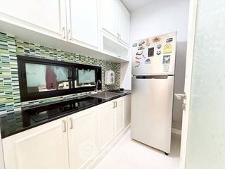 For rent 4 bedrooms townhouse in Yan Nawa, Bangkok