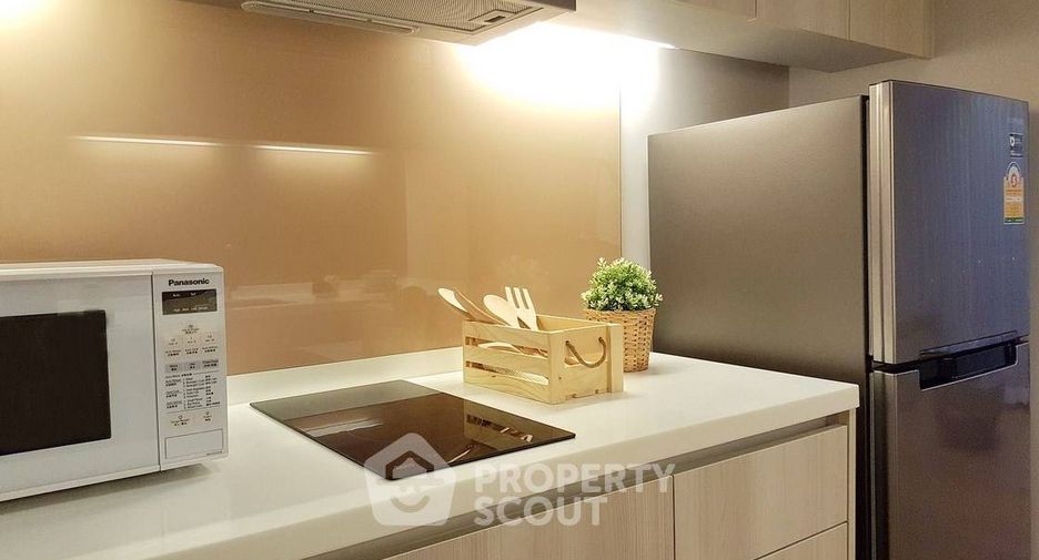 For rent 2 bedrooms condo in Khlong Toei, Bangkok