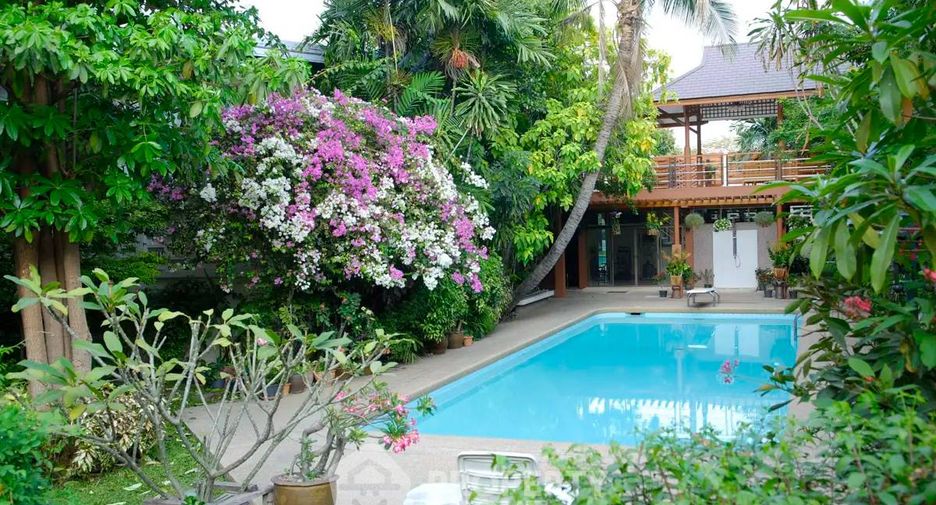 For rent 3 ベッドルーム apartment in Khlong Toei, Bangkok