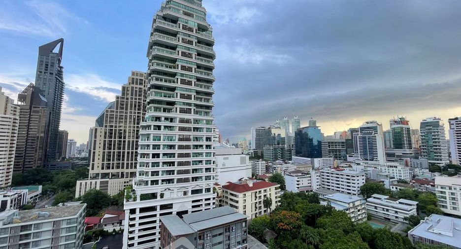 For rent 1 bed condo in Watthana, Bangkok