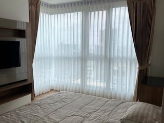 Аренда 2 спальни кондо в Пхра Кханонг, Бангкок