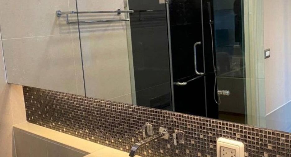 For rent 1 bed condo in Sathon, Bangkok