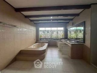 For rent 4 bedrooms house in Bang Lamung, Chonburi