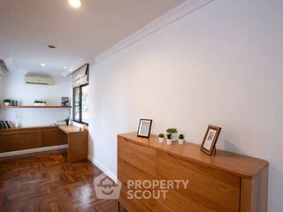 Apartment zur Miete mit 3 Zimmer in Watthana, Bangkok