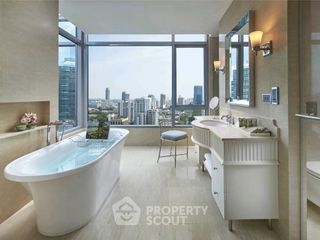 For rent 2 ベッドルーム apartment in Pathum Wan, Bangkok