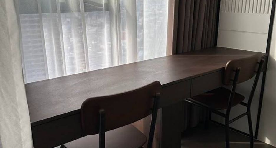 Condo en alquiler de 1 habitaciones en Bang Rak, Bangkok