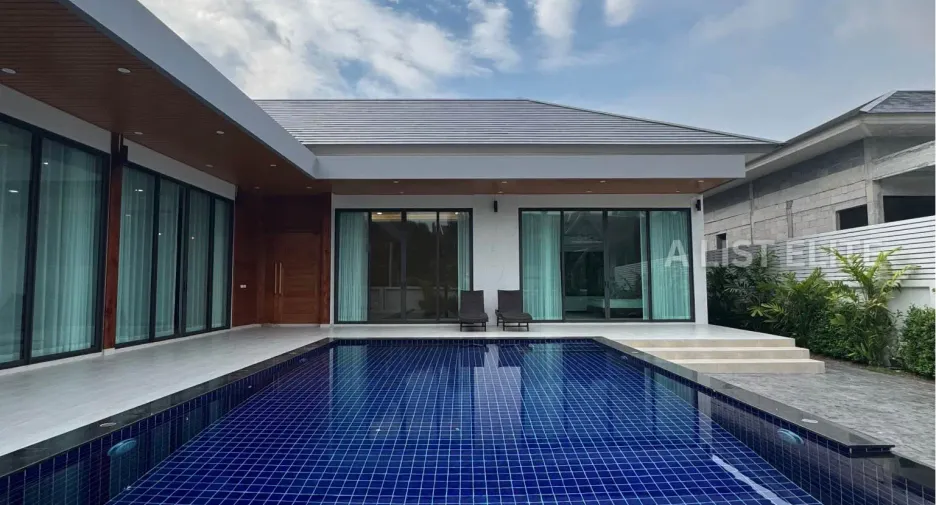 For rent 5 bedrooms house in East Pattaya, Pattaya