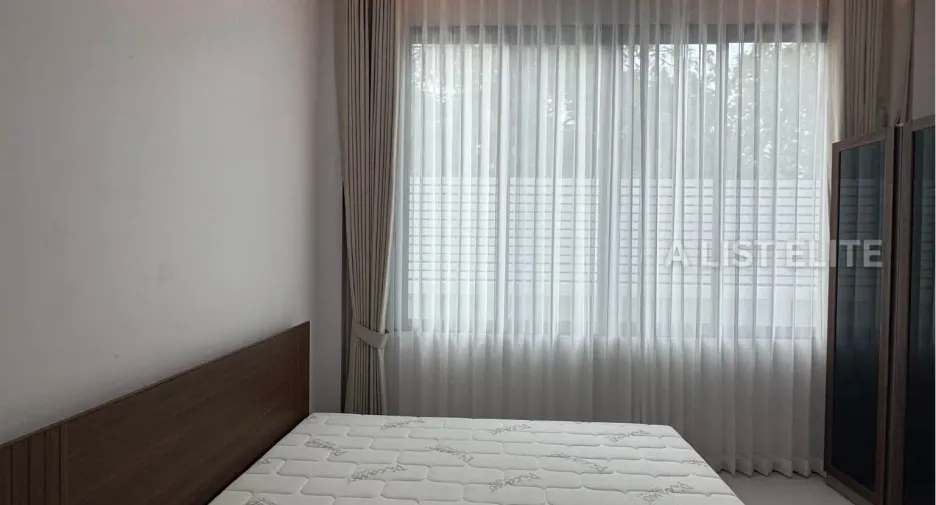 For rent 5 bedrooms house in East Pattaya, Pattaya
