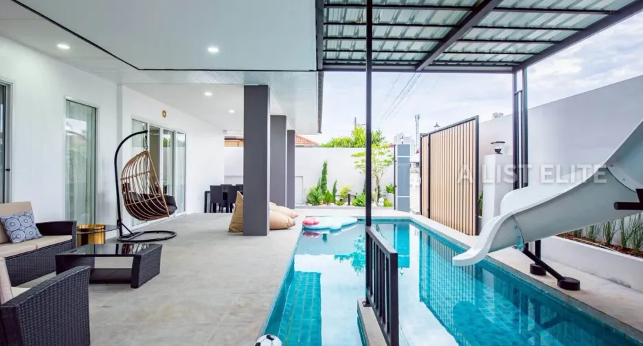 For rent 4 bedrooms house in Jomtien, Pattaya