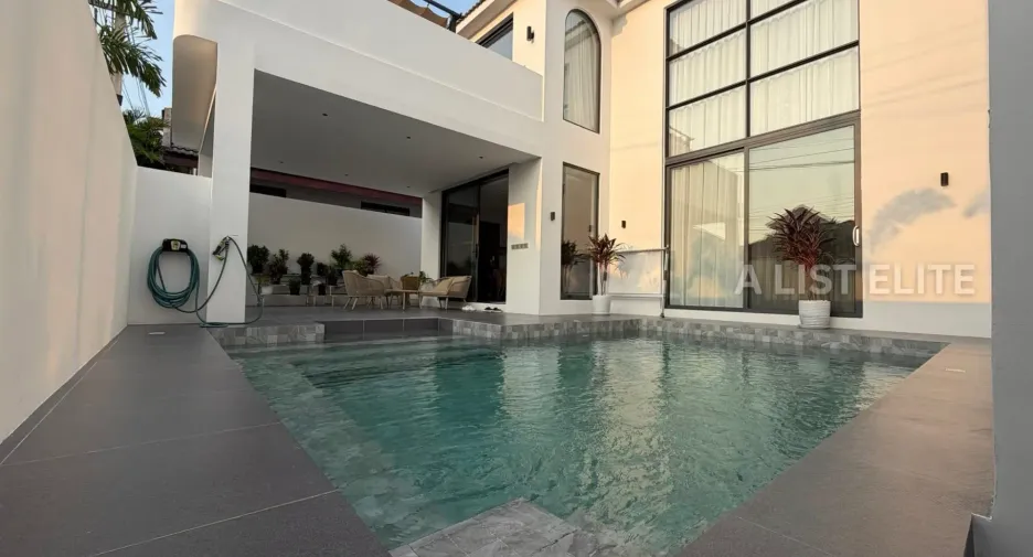 Haus zur Miete mit 4 Zimmer in Pratumnak, Pattaya