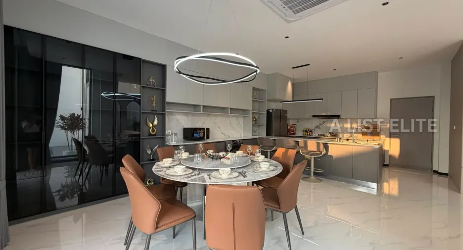 Haus zur Miete mit 4 Zimmer in Pratumnak, Pattaya