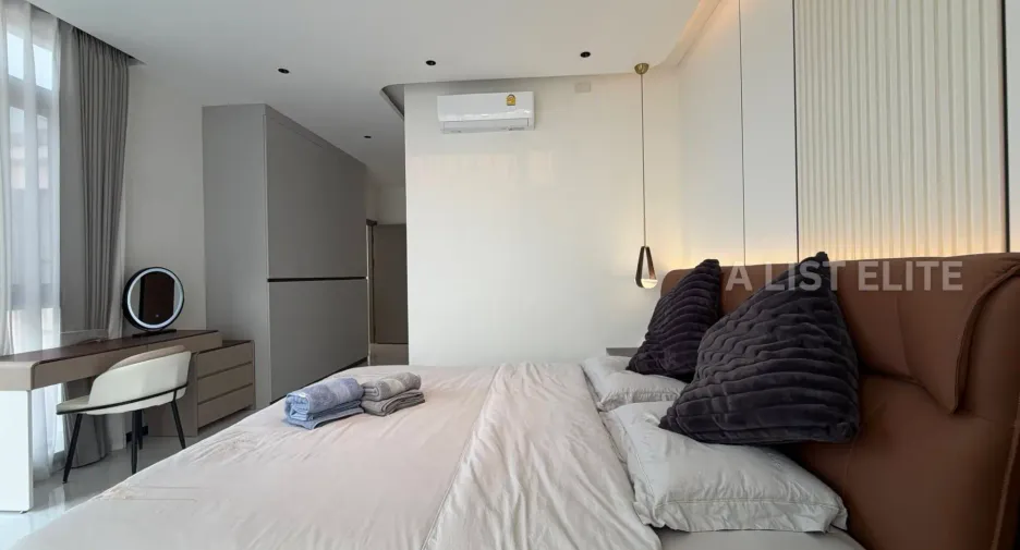 Haus zur Miete mit 4 Zimmer in Pratumnak, Pattaya