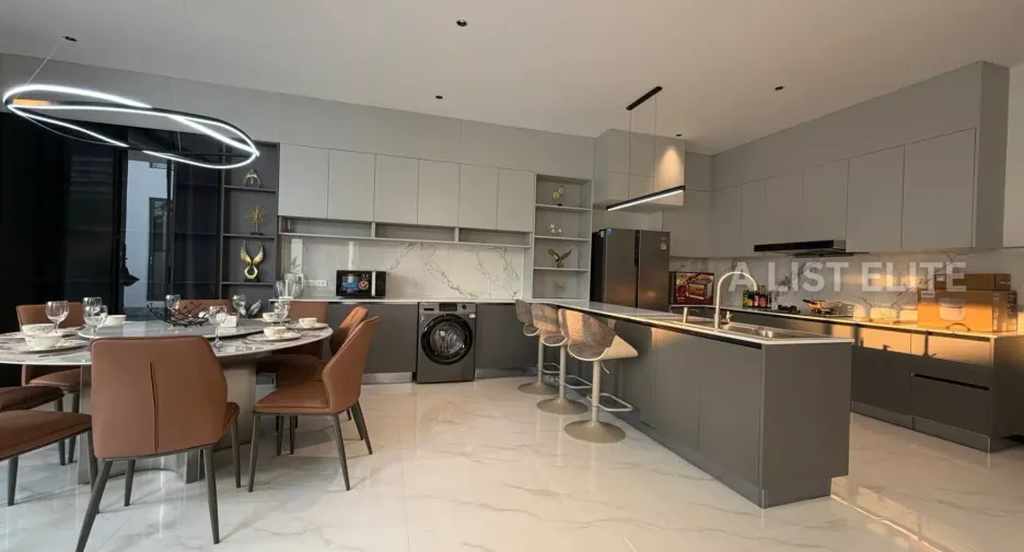 Haus zur Miete mit 4 Zimmer in Pratumnak, Pattaya