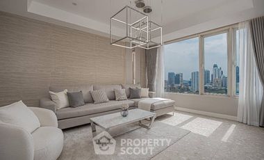 For rent 3 bedrooms condo in Watthana, Bangkok