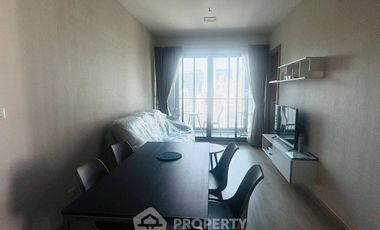For rent 2 ベッドルーム condo in Huai Khwang, Bangkok