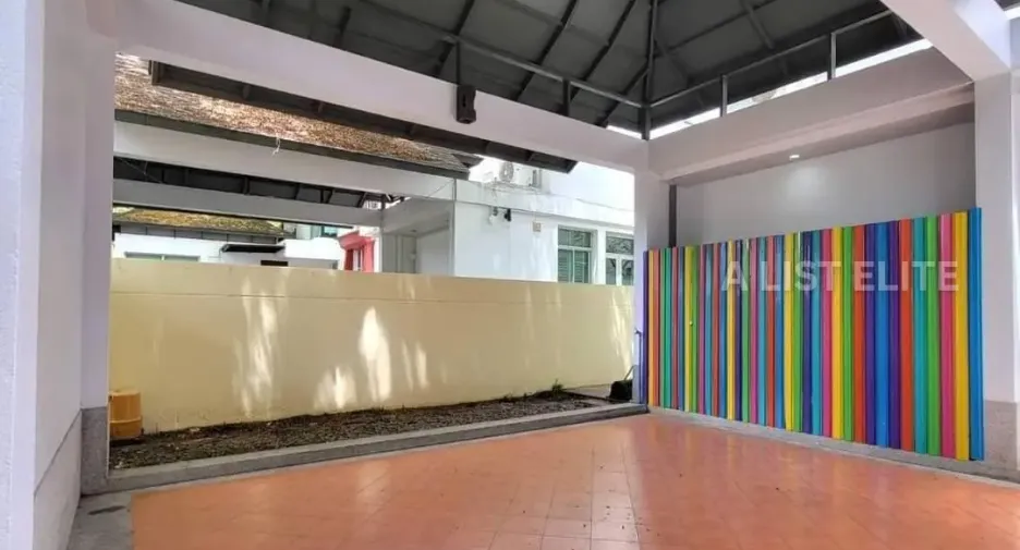 For rent 5 bedrooms house in Sattahip, Chonburi