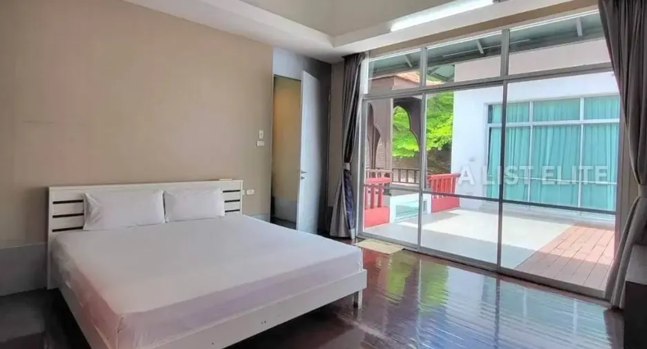 For rent 5 bedrooms house in Sattahip, Chonburi