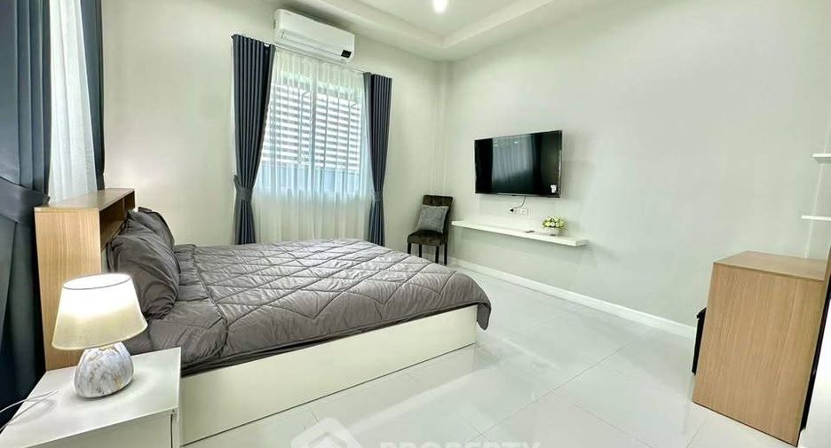 For rent 3 bedrooms house in East Pattaya, Pattaya