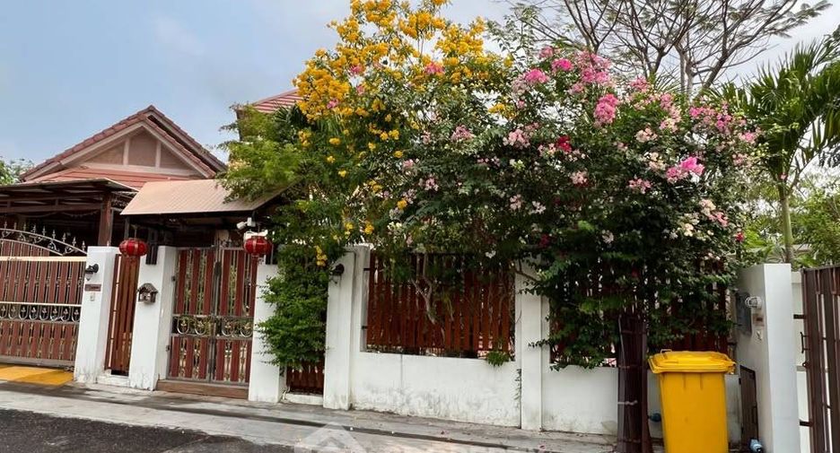 For rent 3 bedrooms house in East Pattaya, Pattaya