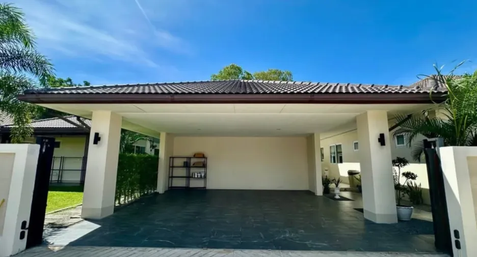 Haus zum Kauf mit 6 Zimmer in Huay Yai, Pattaya