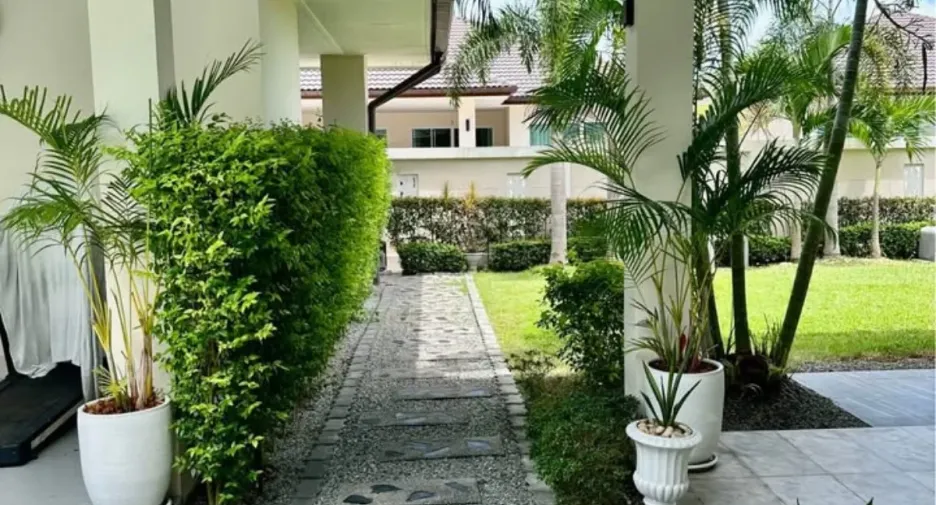 Haus zum Kauf mit 6 Zimmer in Huay Yai, Pattaya