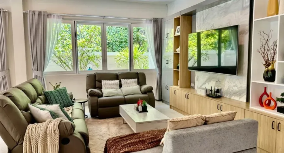 Haus zum Kauf mit 6 Zimmer in Huay Yai, Pattaya
