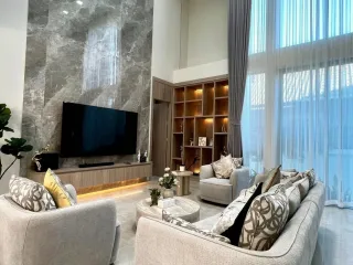 Haus zum Kauf mit 5 Zimmer in Bang Lamung, Chonburi