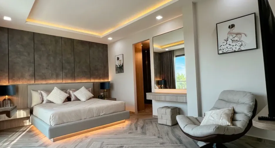 For sale 5 bedrooms house in East Pattaya, Pattaya