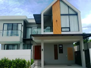 Haus zum Kauf mit 4 Zimmer in Bang Lamung, Chonburi