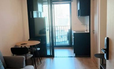 À louer 1 chambre condo à Huai Khwang, Bangkok