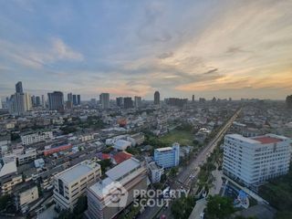 For rent 4 ベッドルーム condo in Khlong San, Bangkok