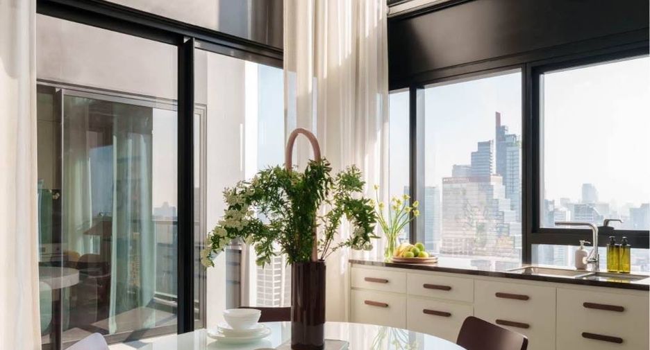 For rent 2 bedrooms condo in Sathon, Bangkok