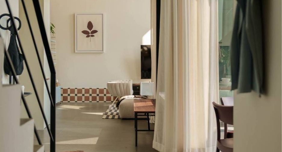 For rent 2 bedrooms condo in Sathon, Bangkok