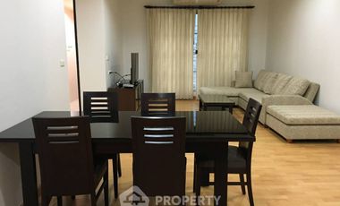 Condo en alquiler de 3 habitaciones en Khlong Toei, Bangkok