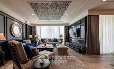 For rent 3 bedrooms condo in Pathum Wan, Bangkok