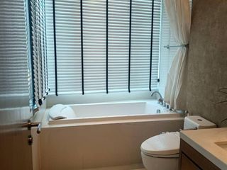 Wohnung zur Miete mit 2 Zimmer in Khlong Toei, Bangkok