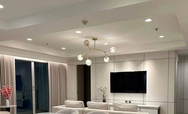 For rent 3 bedrooms condo in Khlong Toei, Bangkok